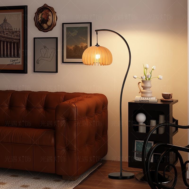 Desk Setup Minimalist - Lampadaire vintage pour salon, style minimaliste